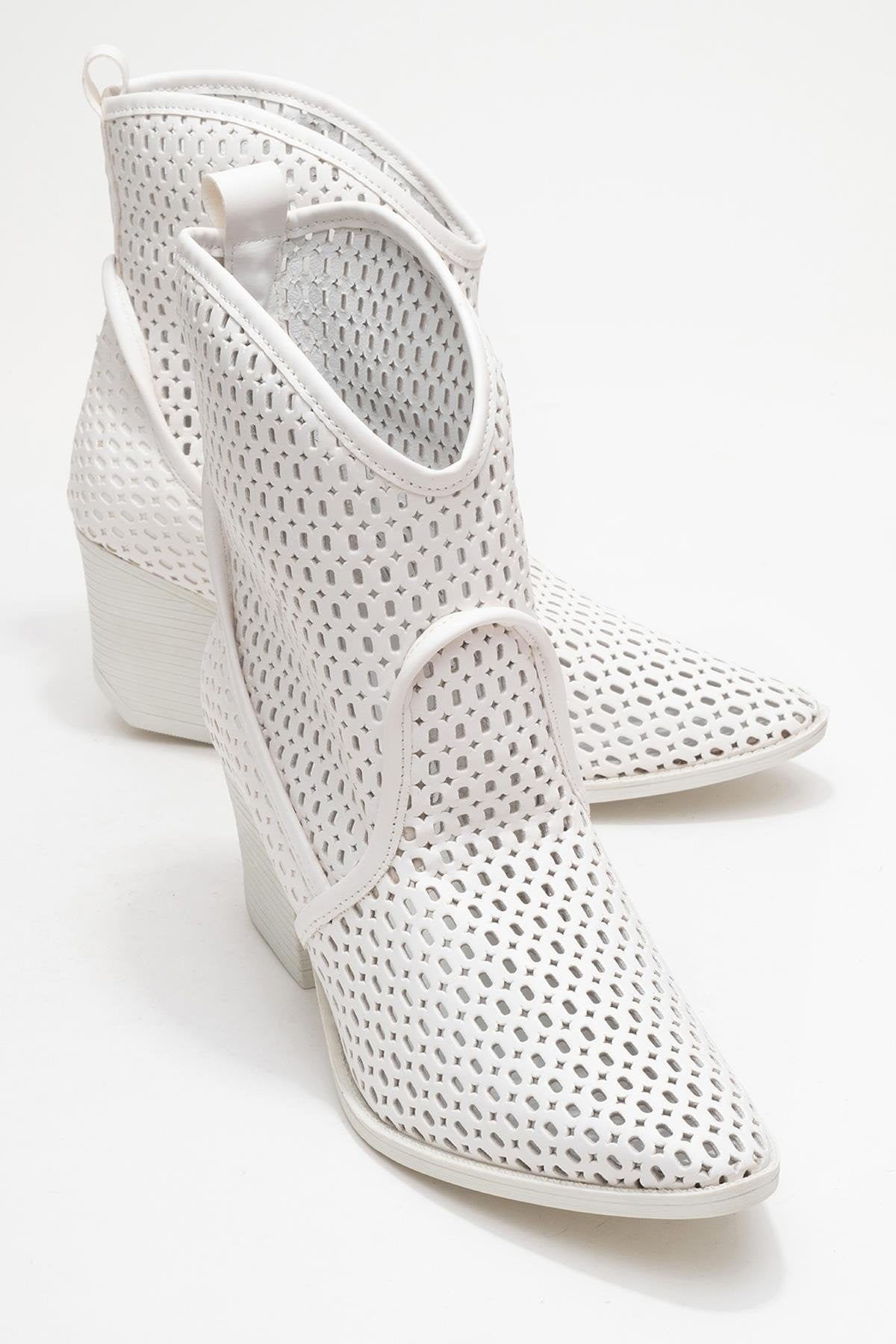 Pera White Block Heel Boot (Women)