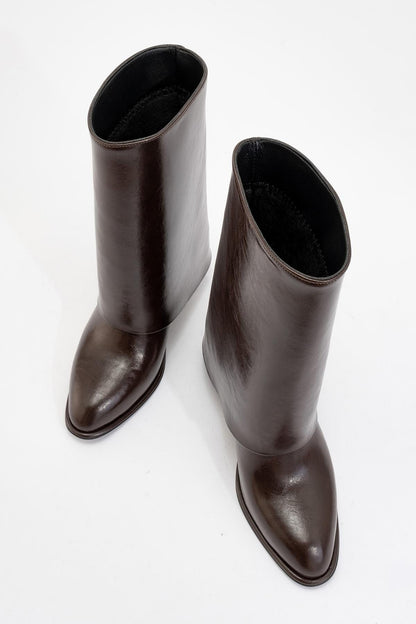 Ellas Brown Chunky Heel Boot (Women)