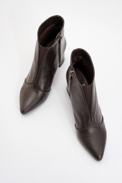 Finda Brown Leather Block‑Heel Boot (Women)