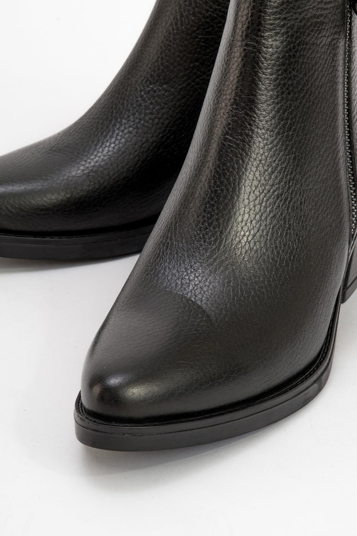 JAYER Black Leather Double-Zip Block Heel Boot (Women)