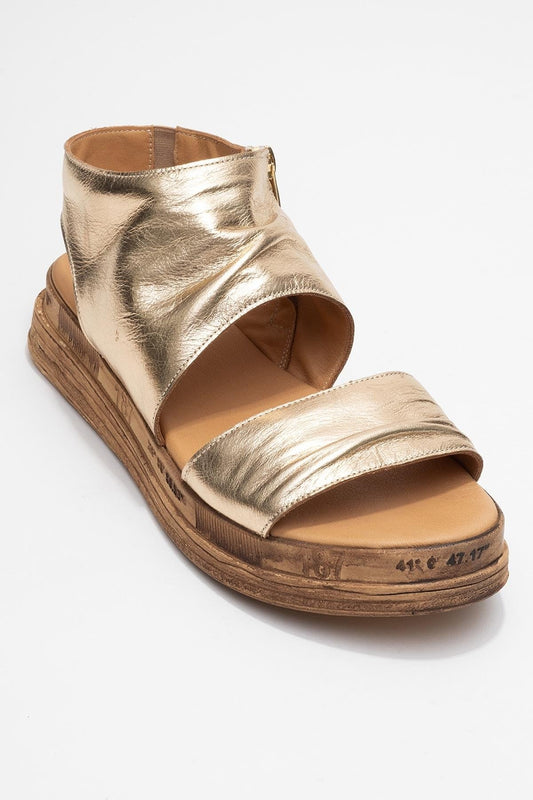 Sandalia plana de cuero dorado con cremallera lateral Lunas (Mujer)