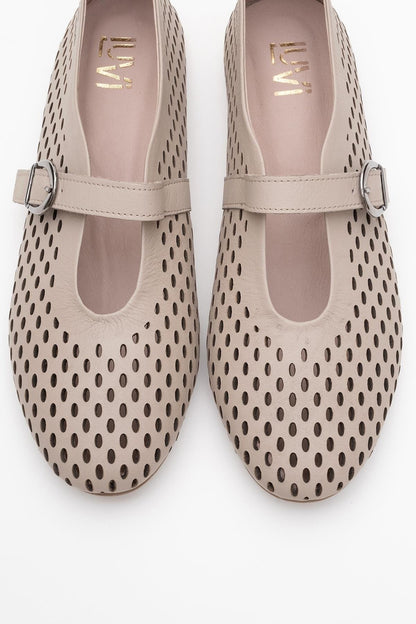 Arian Cream Beige Leather Ballet Flat (Women)