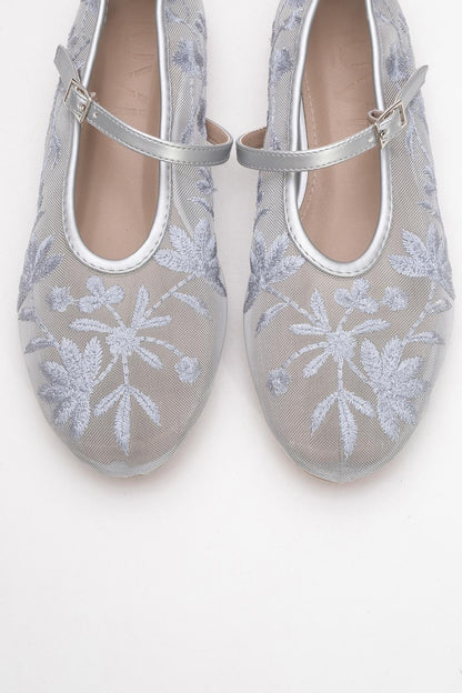 Juny Gray Mesh Floral Embroidery Ballet Flat (Women)