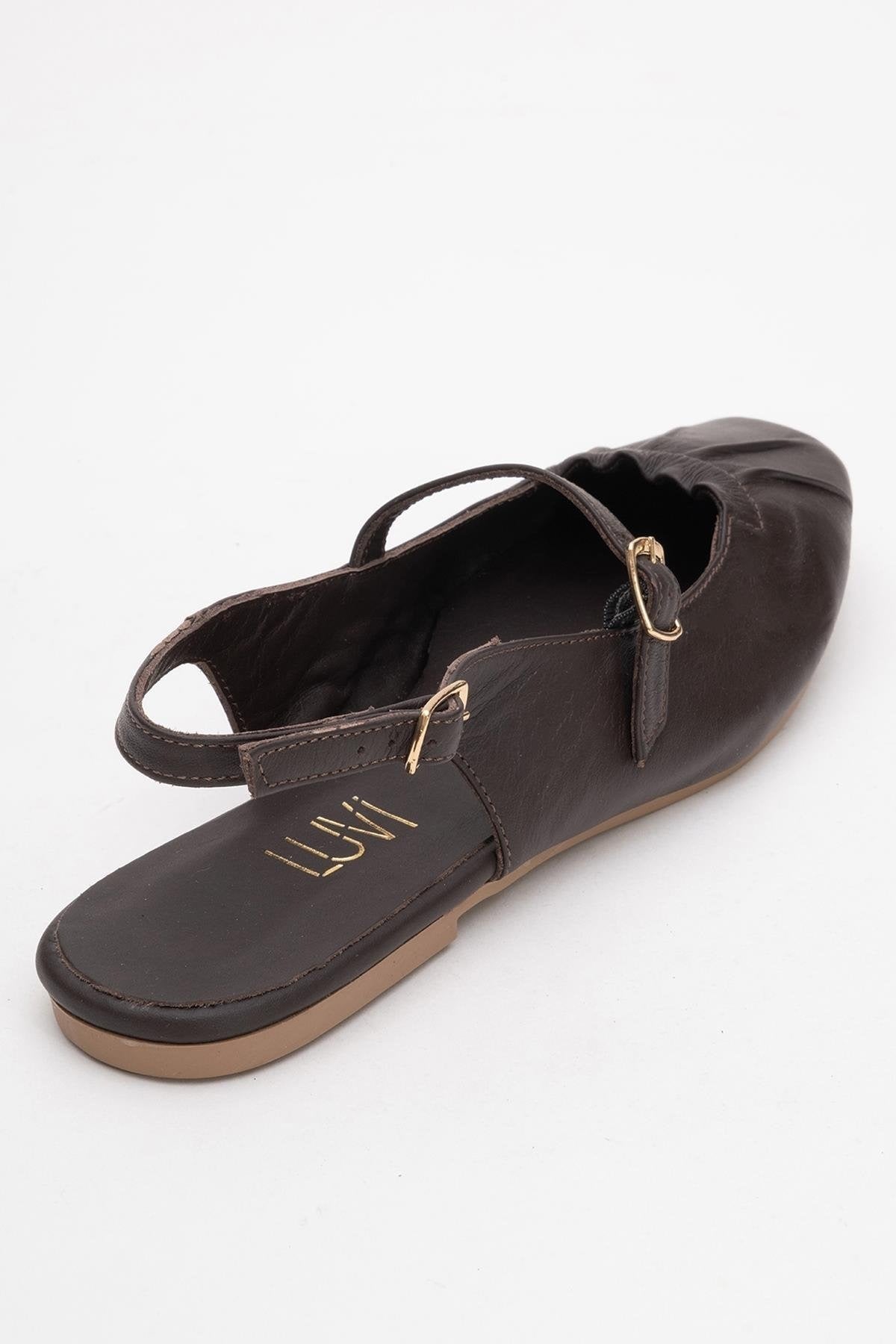 BRITNEY Brown Leather Closed-Toe Sandal (Women)