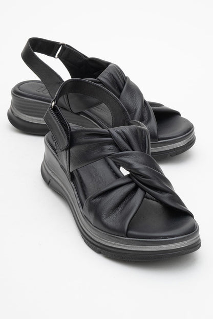Oara - Black Leather Sandal (Women)