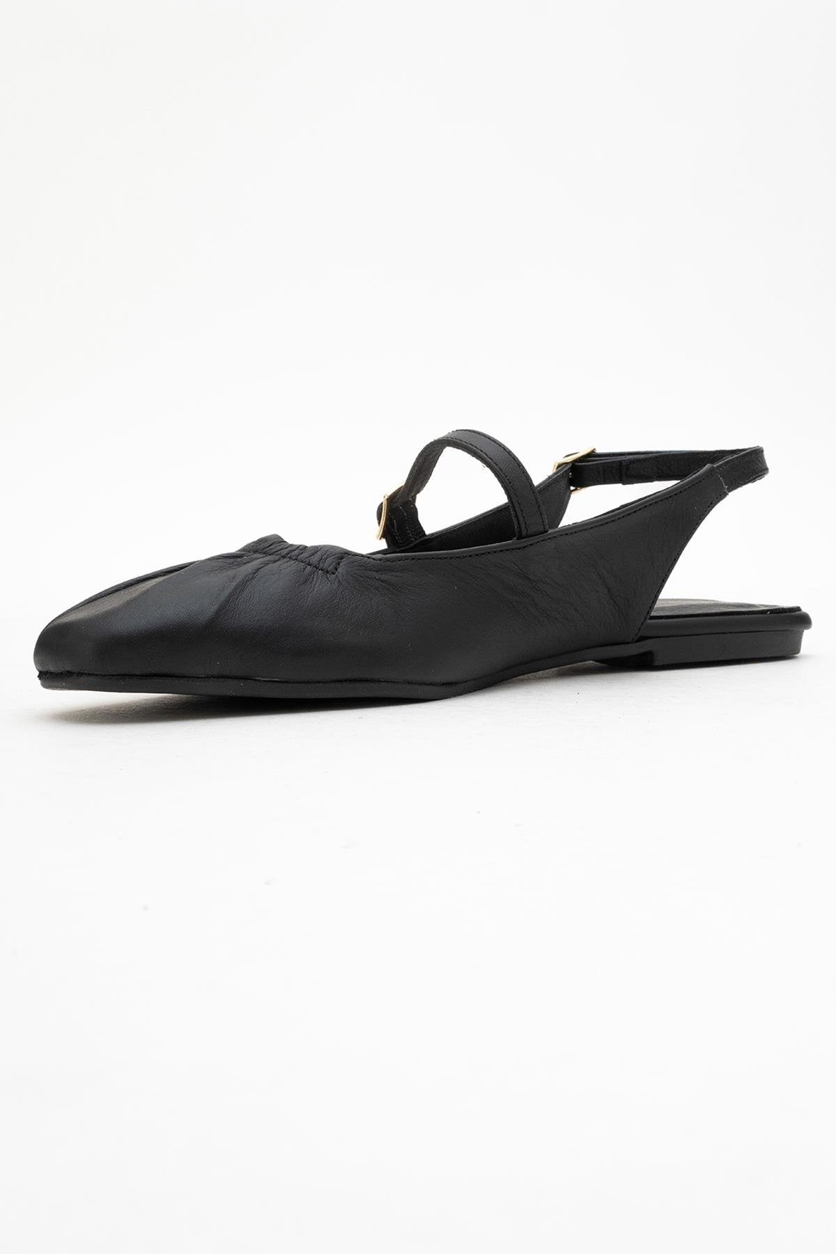 BRITNEY Black Leather Closed-Toe Sandal (Women)