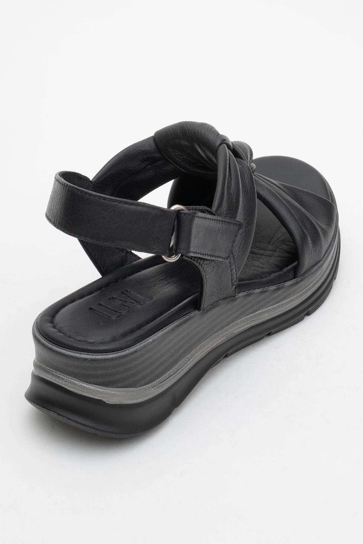 Oara - Black Leather Sandal (Women)