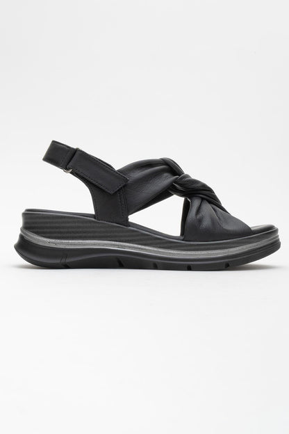 Oara - Black Leather Sandal (Women)
