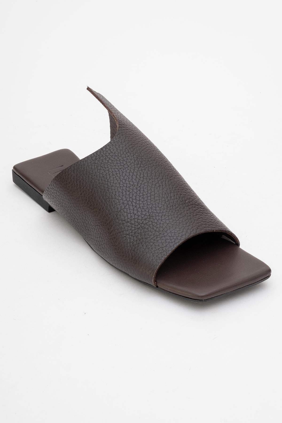 Orianna - Brown Leather Slide Sandal (Women)