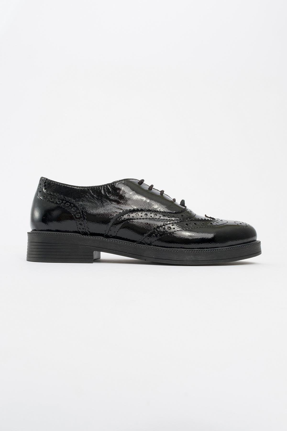 Avra - Black Patent Leather Oxford Shoes (Women)