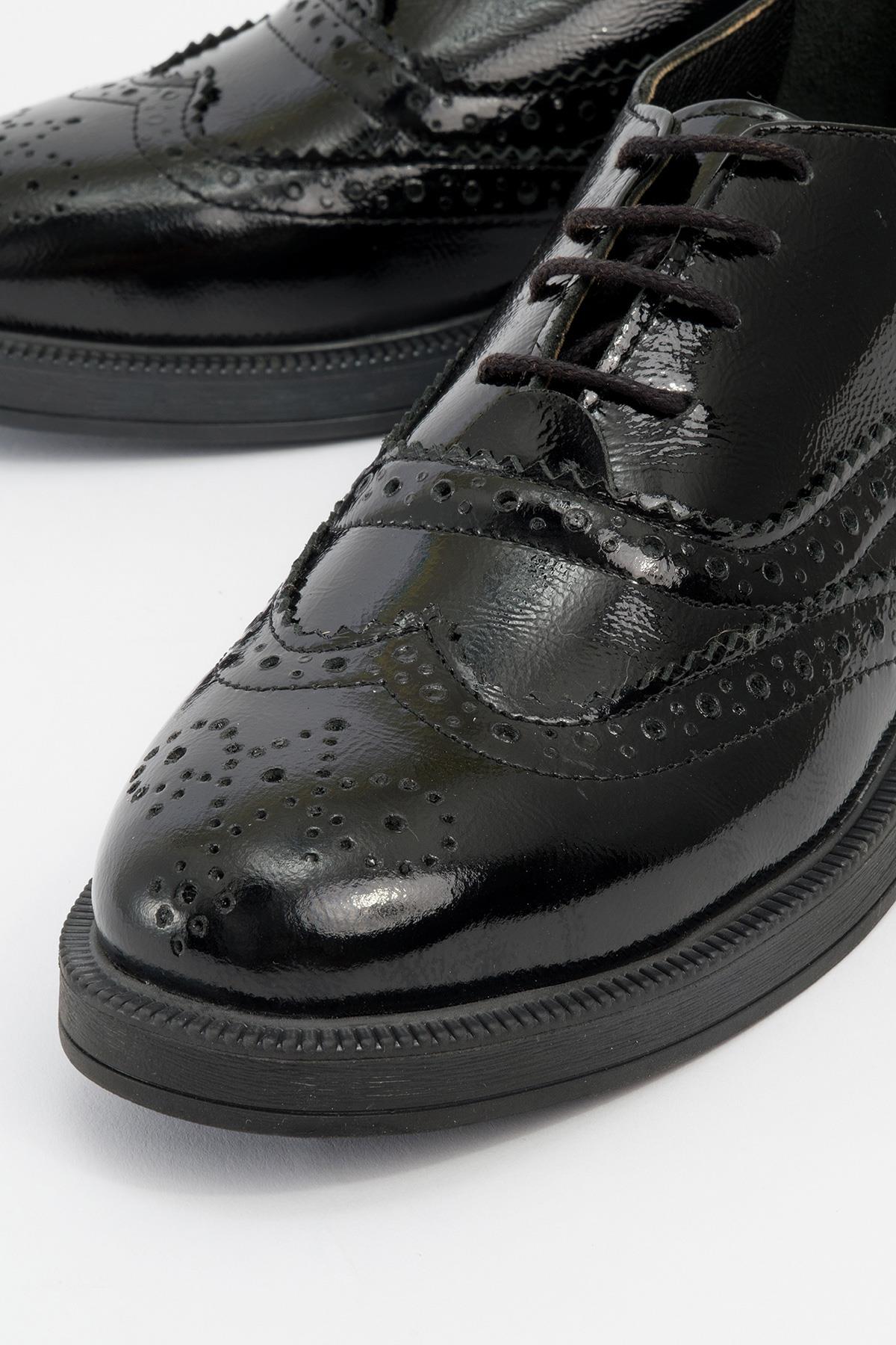 Avra - Black Patent Leather Oxford Shoes (Women)