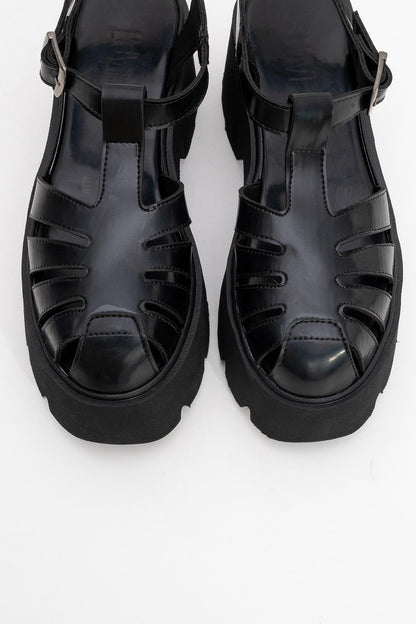 Verua - Black Platform Sandal (Women)