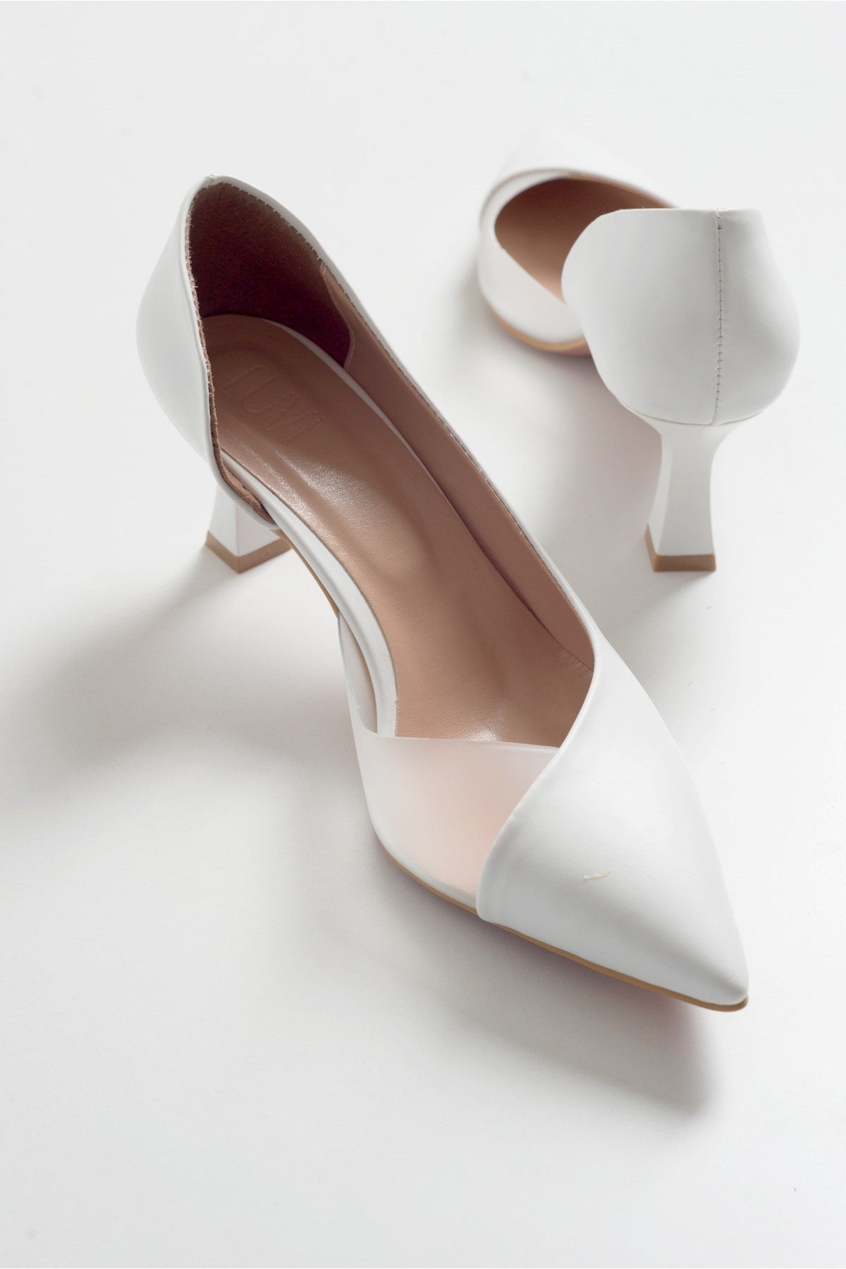 Vera White Pointed Toe Pump (Women)