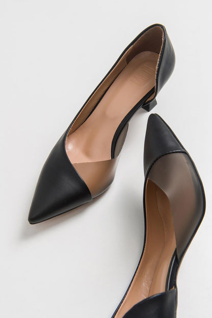 Vera Black Pointed Toe Pump (Women)