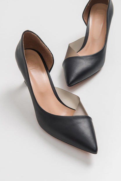 Vera Black Pointed Toe Pump (Women)