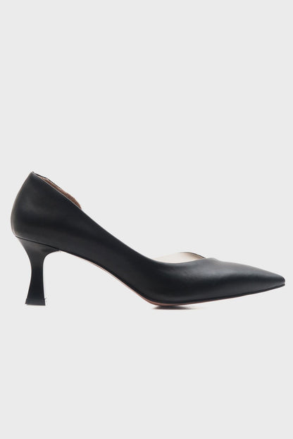 Vera Black Pointed Toe Pump (Women)
