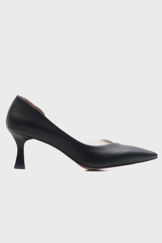 Vera Black Pointed Toe Pump (Women)