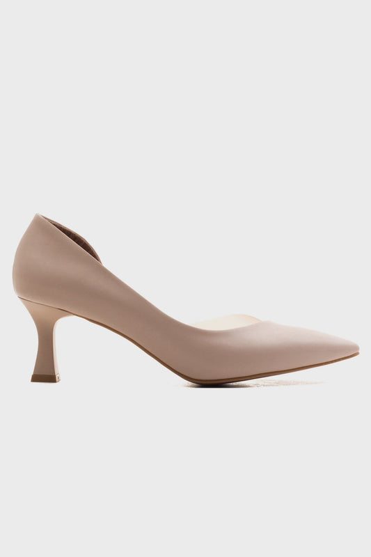 Vera Tan Pointed Toe Pump (Women)